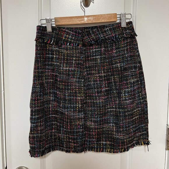 H&M multicolor on black tweed mini skirt, size 8 (medium) - Picture 3 of 5
